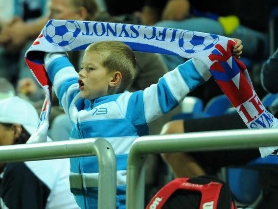 Zaplme kotel, hecnme okoln sektory a cel stadion!